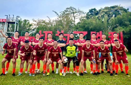 的军人们加, 步伐矫健