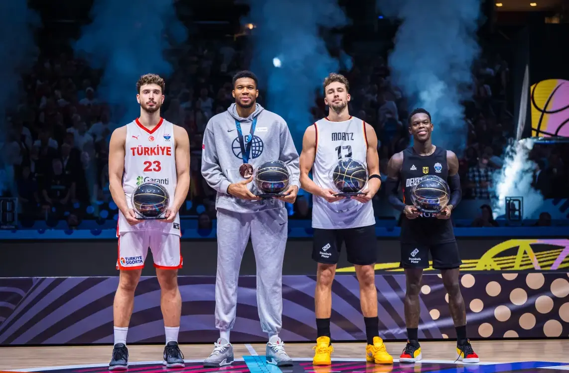 字母哥, 他们在弹幕 字母哥, 他们在弹幕